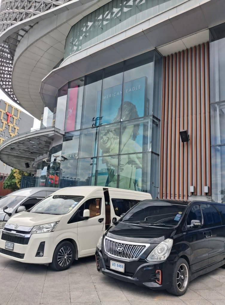 รถในทีม — รถตู้นำเที่ยวเชียงใหม่ นางฟ้าทีม